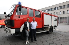 Feuerwehr Leverkusen: FW-LEV: Löschfahrzeug aus Leverkusen in der Ukraine angekommen
