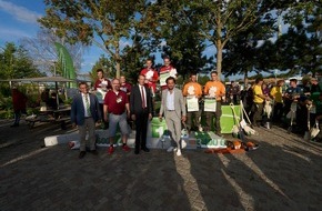 Bundesverband Garten-, Landschafts- und Sportplatzbau e. V. GaLaBau / Grün in die Stadt: Landschaftsgärtner-Cup: Die „Deutschen Meister“ der Landschaftsgärtner*innen kommen 2023 aus Sachsen