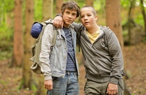 KiKA - Der Kinderkanal ARD/ZDF: Der besondere Kinderfilm: Premiere von "Nachtwald" (SWR/NDR) bei KiKA / Abenteuerfilm mit dem Drehbuchpreis Kindertiger 2023 ausgezeichnet