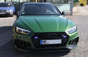 Polizei Mettmann: POL-ME: Auffälliger Audi mit eingebauten Blaulichtern sichergestellt - Kreis Neuss / Kreis Mettmann - 2003147