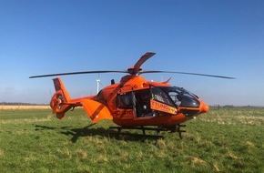 FFW Gemeinde Schwalmtal: FFW Schwalmtal: Kutschfahrer gestürzt - Rettungshubschrauber im Einsatz