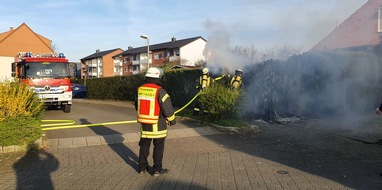 Freiwillige Feuerwehr Werne: FW-WRN: FEUER_2 - LZ1 - Heckenbrand