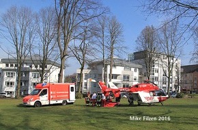 Feuerwehr Essen: FW-E: Verkehrsunfall auf der BAB 42 in der AS Bottrop-Süd, Fahrerin schwer verletzt