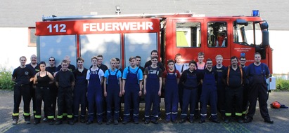 FW-AR: Jugendfeuerwehrleute beweisen Teamgeist bei 24 Stunden-Übung