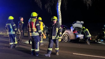 Kreisfeuerwehr Rotenburg (Wümme): FW-ROW: BMW prallt frontal gegen Birke