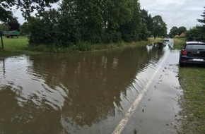 Feuerwehr Bottrop: FW-BOT: Unwetter sorgte für zahlreiche Einsätze in Kirchhellen