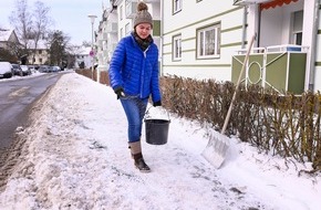 HUK-COBURG: Schneeräumen nicht vergessen / Wann ist der Griff zu Schaufel und Besen nötig?