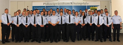 Polizeipräsidium Rheinpfalz: POL-PPRP: "Neue" Polizisten fürs Polizeipräsidium Rheinpfalz