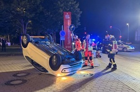 Freiwillige Feuerwehr Aurich: FW-AUR: PKW infolge einer Kollision überschlagen