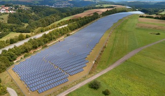 Trianel GmbH: 150.000 Solarmodule im Stadtwerke-Portfolio // Trianel Erneuerbare Energien übernimmt Solarpark in Rheinland-Pfalz