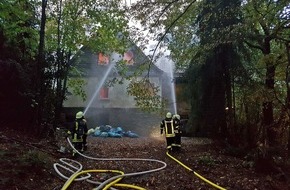 Polizei Mettmann: POL-ME: Wohnhausbrand durch Brandstiftung - Velbert - 1809112
