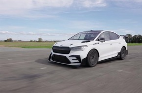 Der neue Enyaq RS Race: ein Motorsportkonzept mit nachhaltigen Ideen für Serienmodelle Der neue Enyaq RS Race: ein Motorsportkonzept mit nachhaltigen Ideen für Serienmodelle