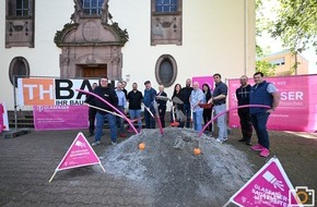 Deutsche Telekom AG: Worms: Spatenstich f&uuml;r Glasfaserausbau