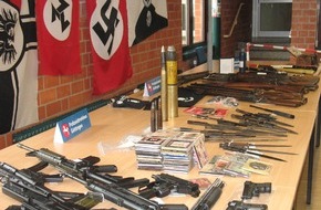 Polizeidirektion Göttingen: POL-GOE: (55/2009) Polizei durchsucht 32 Objekte von Angehörigen der rechtsextremistischen Szene
