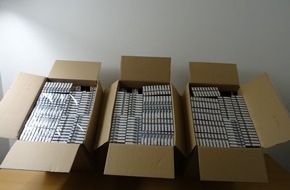 Hauptzollamt N&uuml;rnberg: HZA-N: N&uuml;rnberger ZOLL: Zigarettenschmuggel getarnt als Familienreise / N&uuml;rnberger ZOLL stellt &uuml;ber 200.000 Zigaretten sicher