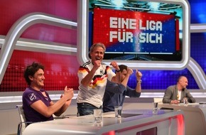 Sky Deutschland: Buschi is back: Am Montag geht Frank Buschmann mit "Eine Liga für sich - Buschis Sechserkette" auf Sky 1 in die dritte Runde