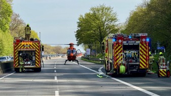 Feuerwehr Ratingen: FW Ratingen: F&uuml;nf Verletzte bei Verkehrsunfall auf der BAB 52