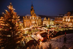 Pressemitteilung: Lichterglanz, Lebkuchen und Lametta