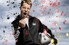SAT.1: Darum werden wir Weltmeister! Oliver Pocher präsentiert den Kick-off zur Fußballweltmeisterschaft in Südafrika
