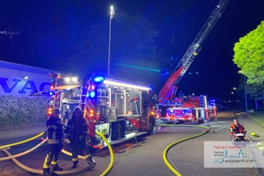 FW Wipperfürth: B4G | Lagerhallenbrand