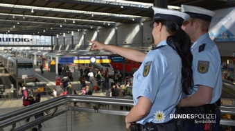 Bundespolizeidirektion München: Bundespolizeidirektion München: Zwei Gewaltdelikte im Hauptbahnhof: 24-Jährige sexuell belästigt und Bundespolizisten bespuckt