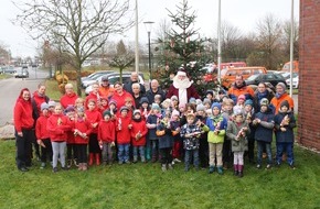 Kreisfeuerwehrverband Schleswig-Flensburg: FW-SL: Kinderfeuerwehren basteln Schmuck für Tannenbaum