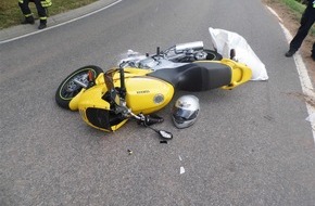 Polizeidirektion Kaiserslautern: POL-PDKL: Motorradfahrer schwer verletzt -Unfallursache unklar