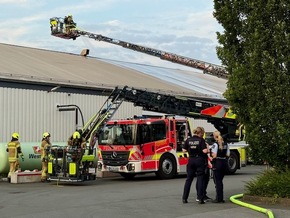 FW Paderborn: Industriebrand an der Halberstädter Straße