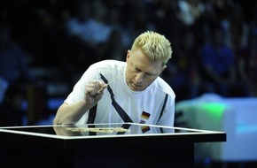 SAT.1: Boris Becker vs. Lilly Becker: Das Deutsch-holländische Eheduell bei "Deutschland gegen Holland - Die Revanche" am 26. Juli live in SAT.1 (BILD)