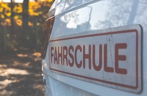 Polizeidirektion Neustadt/Weinstraße: POL-PDNW: Fahrübungen auf Mitfahrerparkplatz in Kirchheim ziehen zwei Strafanzeigen nach sich