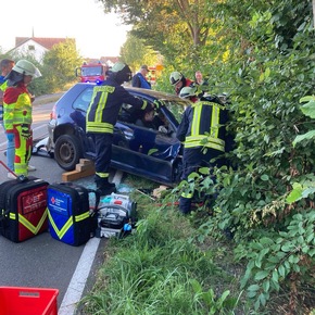 FW Borgentreich: Feuerwehr und Rettungsdienst Alarmübung in Lütgeneder.