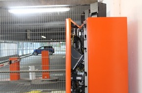 Polizei Düren: POL-DN: Parkautomat in der Dürener Innenstadt aufgebrochen