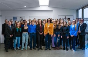 Universität Bremen: Dr. Hans Riegel-Fachpreise für exzellente Schülerforschung