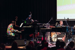 20. Bundesbegegnung Jugend jazzt zu Gast in Dortmund - Das Linus Rebmann Trio aus Baden-Württemberg erhält den Studiopreis des Deutschlandfunks