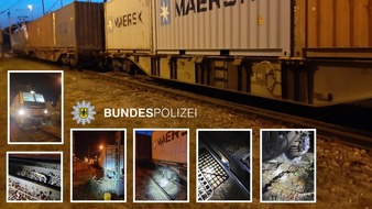 Bundespolizeidirektion München: Umschlagbahnhof Riem: Güterzug entgleist / Sachschaden im mittleren sechsstelligen Euro-Bereich