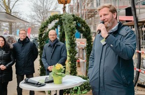 BPD Immobilienentwicklung GmbH: LOUIS‘ GRÜN: Traditionelles Richtfest auf der Baustelle im Buchholzer Grün