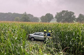 Kreispolizeibeh&ouml;rde Oberbergischer Kreis: POL-GM: Autofahrer landet im Maisfeld