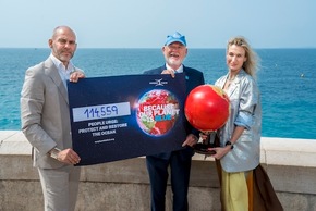 114,559 Citizens Call for Ocean Protection as OceanCare Delivers Petition to UN Special Envoy