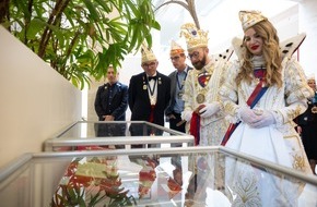 Sparkasse K&ouml;lnBonn: Bonner Prinzenpaar besucht Karnevalsausstellung der Sparkasse K&ouml;lnBonn