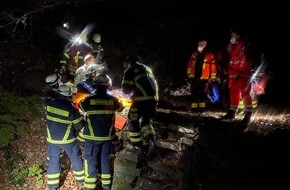 Feuerwehr Herdecke: FW-EN: Verletzte Boulderin aus unwegsamen Gelände gerettet - Zwei Einsätze wegen unbekannter Rauchentwicklung an der Wetterstraße