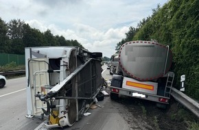 Polizeiinspektion Cuxhaven: POL-CUX: Mehrere Verkehrsunfälle mit Verletzten auf der BAB27 - Verfolgungsfahrt mit Kleinkraftrad (Foto im Anhang)