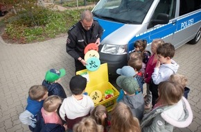 Polizeiinspektion Heidekreis: POL-HK: Soltau: Früh übt sich... Verkehrserziehung in den Kindertagesstätten "Piccolino" und "Schatzkiste" bereitet die Kinder spielerisch auf den Schulweg vor