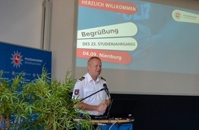 Polizeiakademie Niedersachsen: POL-AK NI: 668 neue Polizeikommissaranwärterinnen und -anwärter in der Polizeiakademie Niedersachsen begrüßt Einstellungstermin erstmalig am 01. September