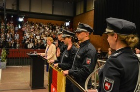 Polizeiakademie Niedersachsen: POL-AK NI: 04.07.2023: Innenministerin Behrens vereidigt mehr als 1.000 Polizeikommissaranwärte-rinnen und -anwärter der Polizeiakademie Niedersachsen