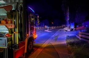 Feuerwehr Flotwedel: FW Flotwedel: Ölspur sorgt für nächtlichen Feuerwehreinsatz