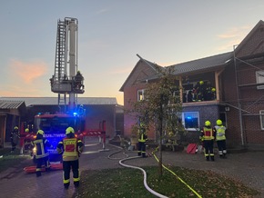 FW Flotwedel: Löschzug Eicklingen probt den Ernstfall bei einem ausgedehnten Zimmerbrand