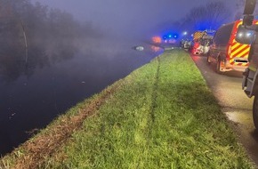 Polizeiinspektion Wilhelmshaven/Friesland: POL-WHV: Pkw stürzt in Kanal - 85-Jährige leicht verletzt