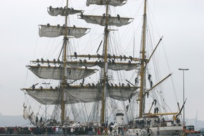 Deutsche Marine - Pressemeldung/ Pressetermin: &quot;Gorch Fock&quot; kehrt nach Kiel zurück - Besatzung meisterte widrige Verhältnisse