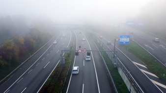 Touring Club Schweiz/Suisse/Svizzero - TCS: Tagfahrlicht? - kein Rücklicht!