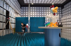 TÜV Rheinland AG: TÜV Rheinland: Worauf Eltern achten sollten, wenn das Spielzeug mitdenkt